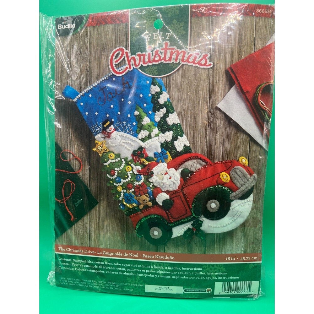 Bucilla THE CHRISTMAS DRIVE Felt  Stocking Kit-866631/2016; Tri-lingual instruct